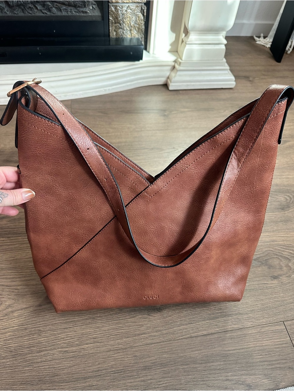 Cluci Brown Leather Shoulder Hobo Bag - Classic Everyday Carry
